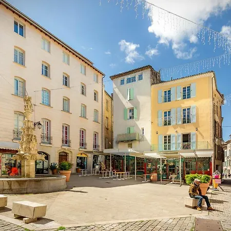 Provence Au Coeur Aparthotel Forcalquier