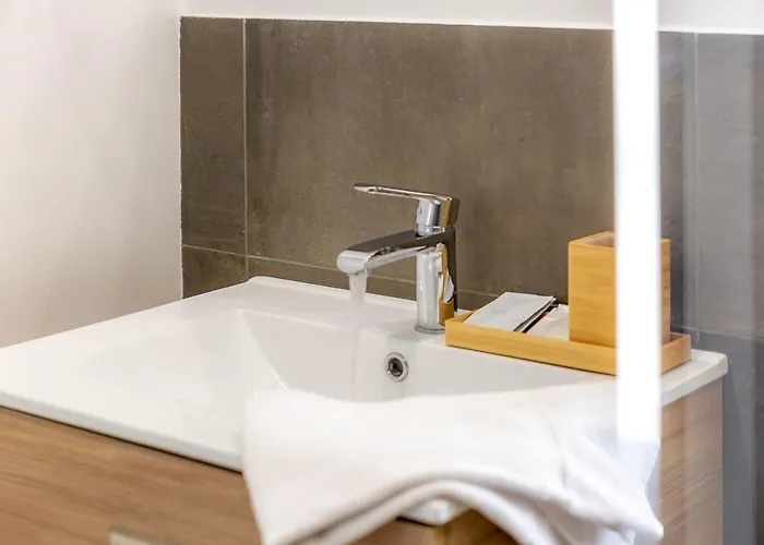 Aparthotel Provence Au Coeur Forcalquier